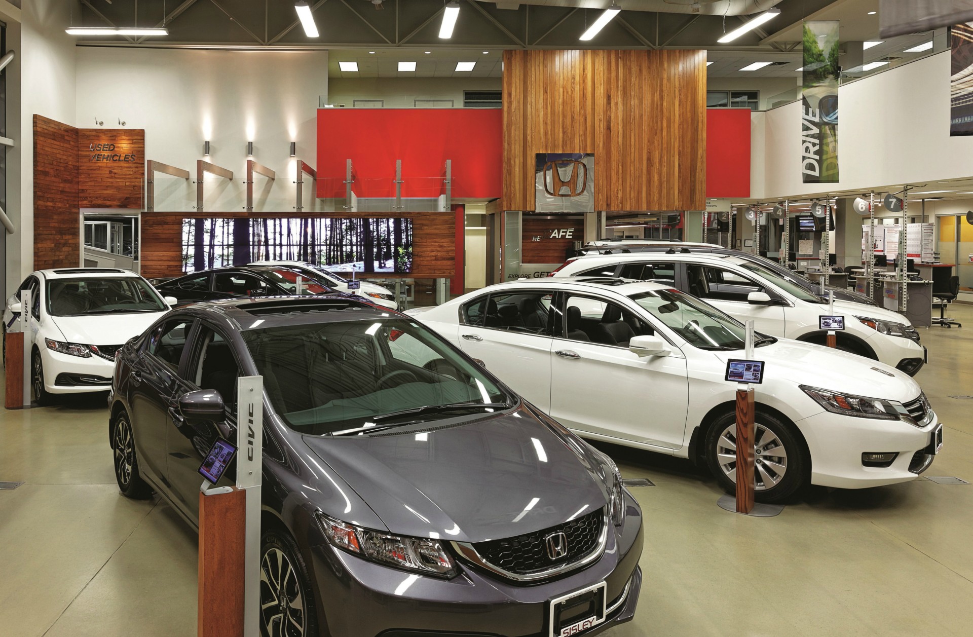 inside picture of sisley honda location toronto by BUILD IT